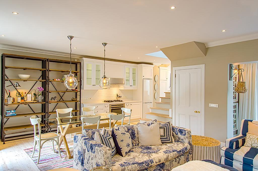 Charming Coastal Townhouse At The Majestic Villa Kalk Bay Ruang foto