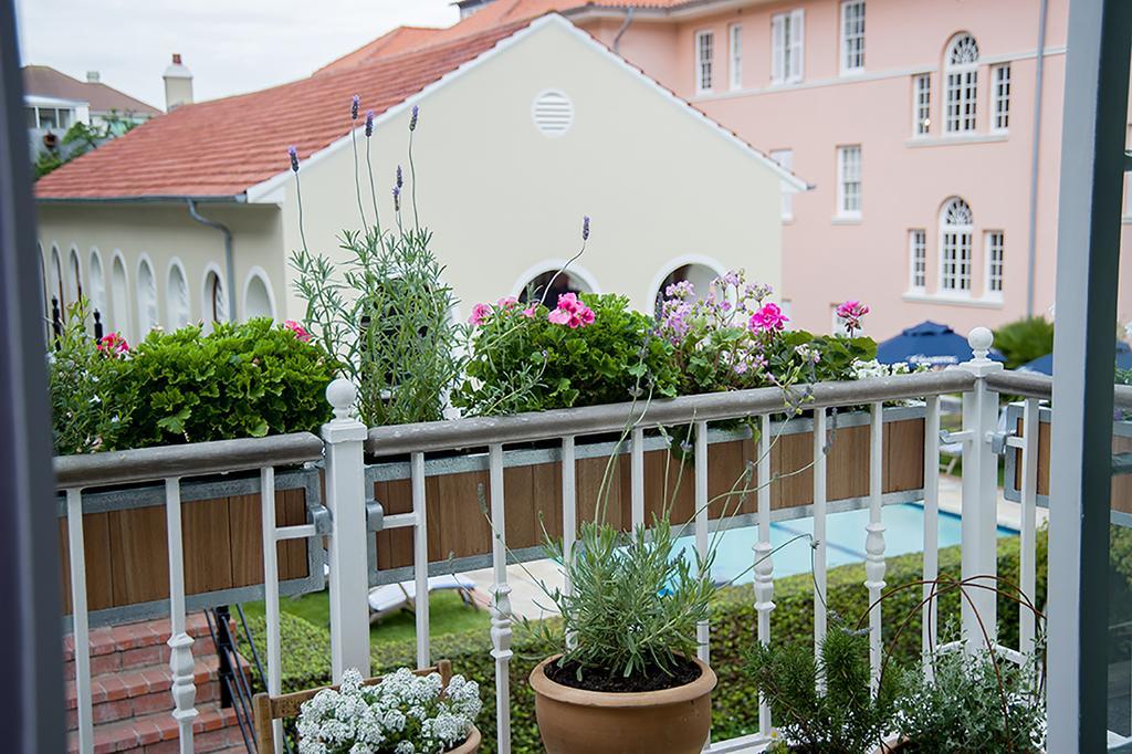 Charming Coastal Townhouse At The Majestic Villa Kalk Bay Bagian luar foto