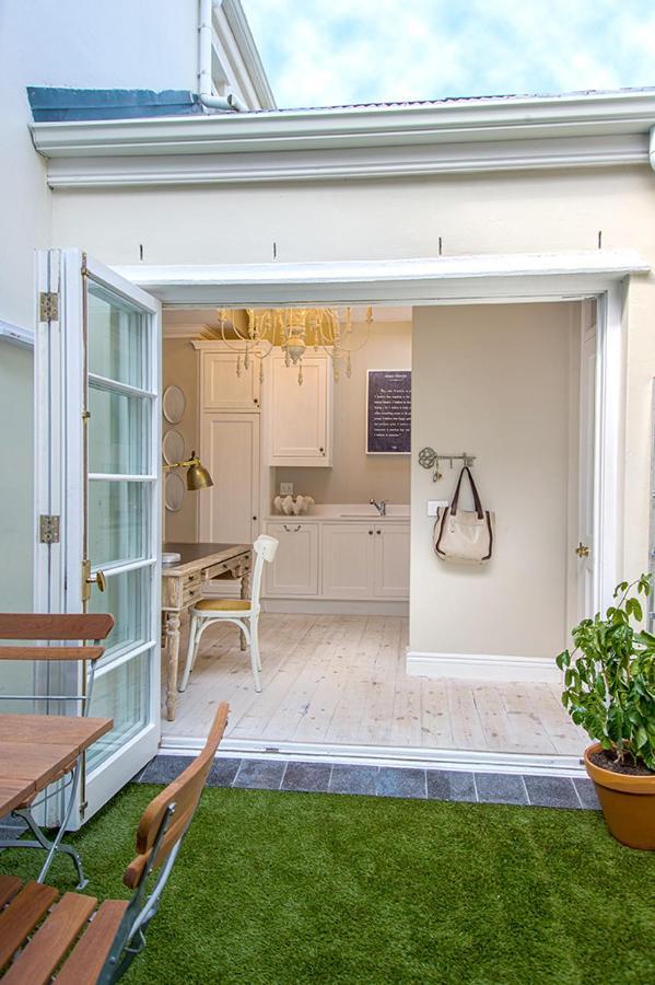 Charming Coastal Townhouse At The Majestic Villa Kalk Bay Bagian luar foto
