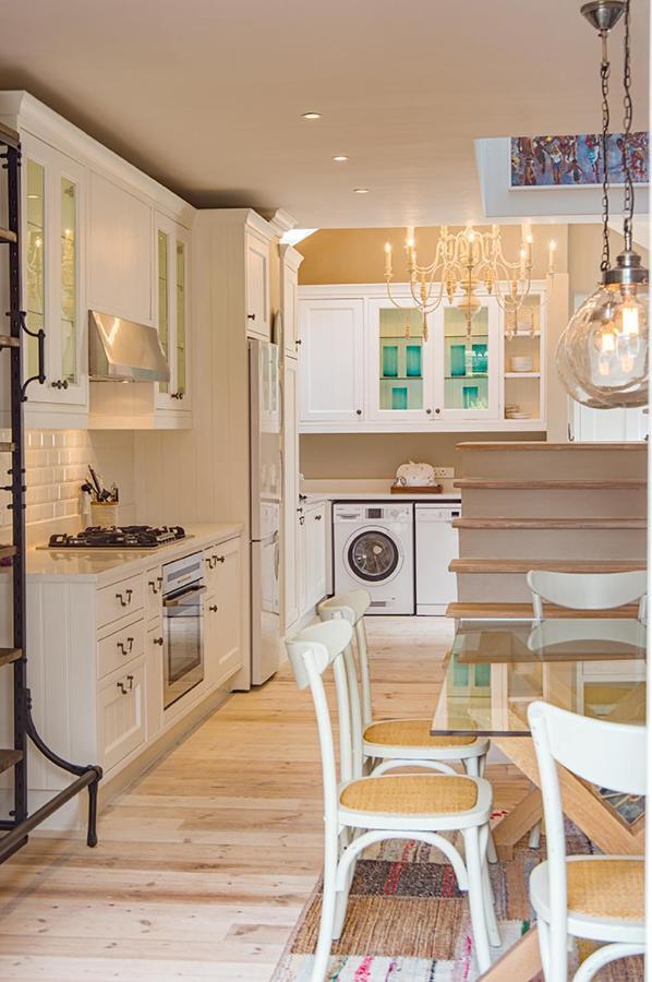 Charming Coastal Townhouse At The Majestic Villa Kalk Bay Bagian luar foto